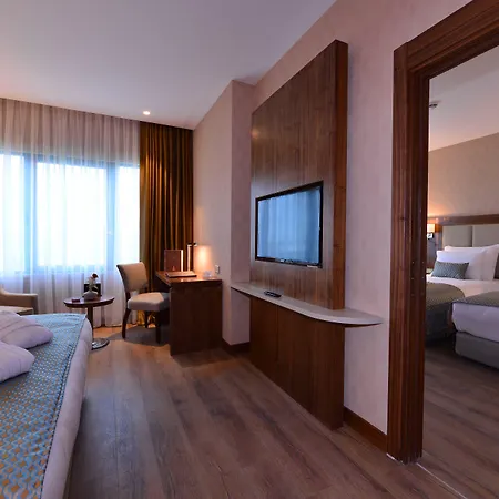 Clarion Mahmutbey Hotel 5*