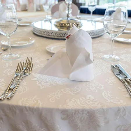 ホテル Clarion Mahmutbey