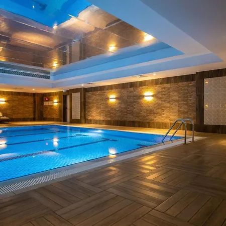 Clarion Mahmutbey ホテル 5*