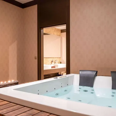 Clarion Mahmutbey Hotel 5*