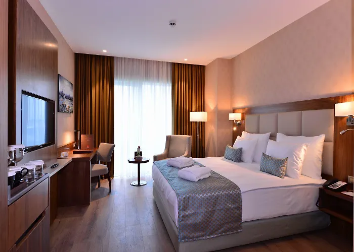 Clarion Mahmutbey Стамбул