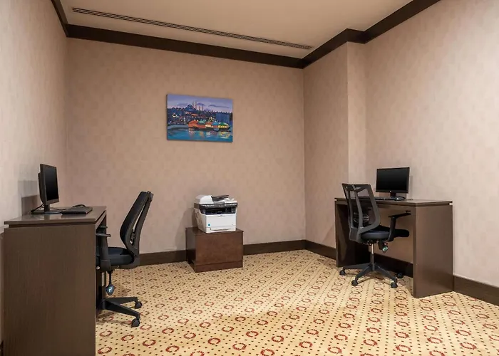 Clarion Mahmutbey 5* Стамбул