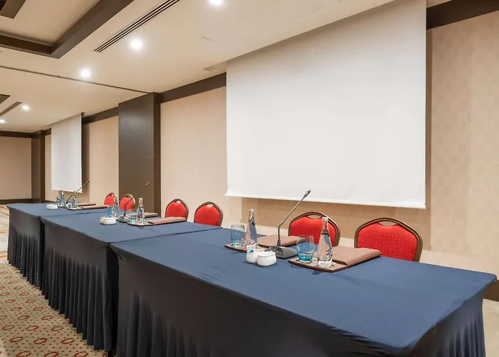 Clarion Mahmutbey Стамбул