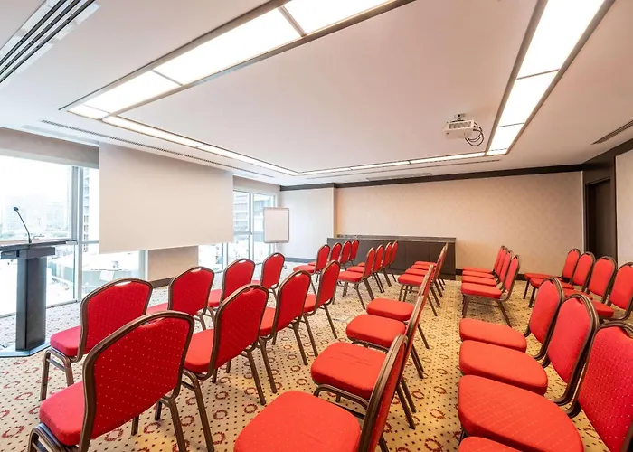 Отель Clarion Mahmutbey Стамбул