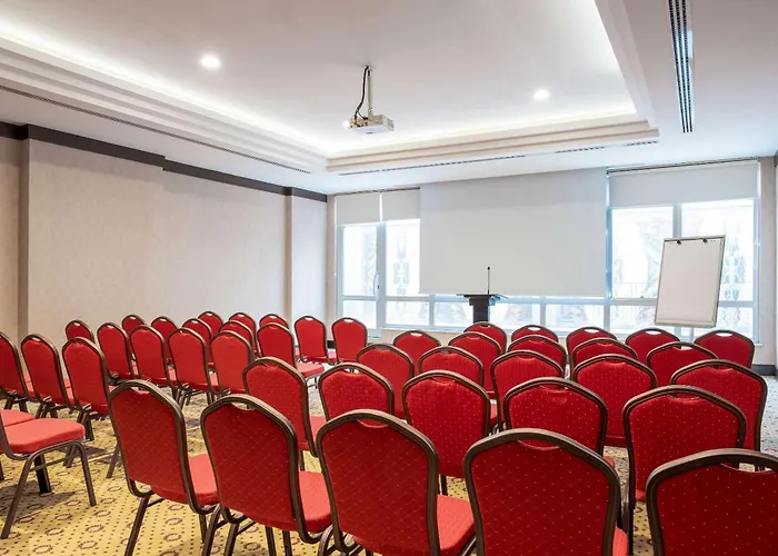 Clarion Mahmutbey Стамбул