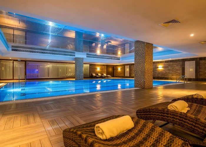 Clarion Mahmutbey Отель Стамбул