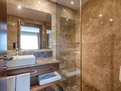 Clarion Mahmutbey Стамбул