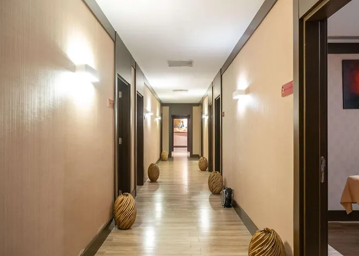 Clarion Mahmutbey Отель Стамбул