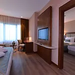 Clarion Mahmutbey Hotel 5*