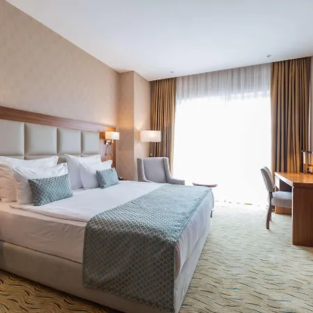 Clarion Mahmutbey Hotel 5*